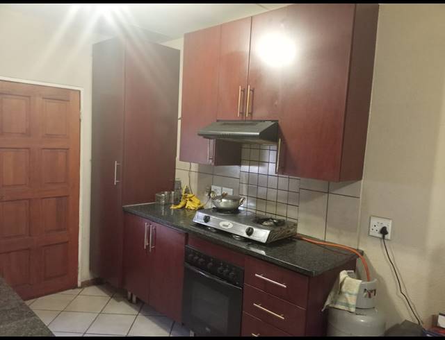 2 BEDROOM TOWNHOUSE FOR SALE IN ALBERTSDAL